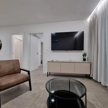 Calypso 2 Apartment *